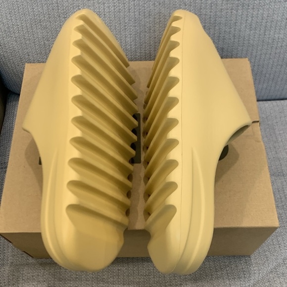 Adidas Yeezy Slide Desert Sand